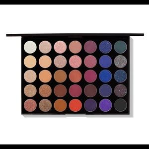 Morphe 35v Stunning vibes palette